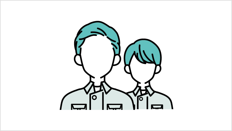 安全飛行のため常時2名体制